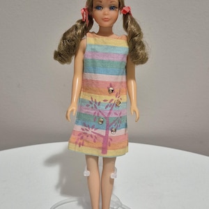 Vintage Sausage Curls Skipper with Sunny Pastels Dress #1910 Vintage Skipper Barbie with Sausage Curls Hair