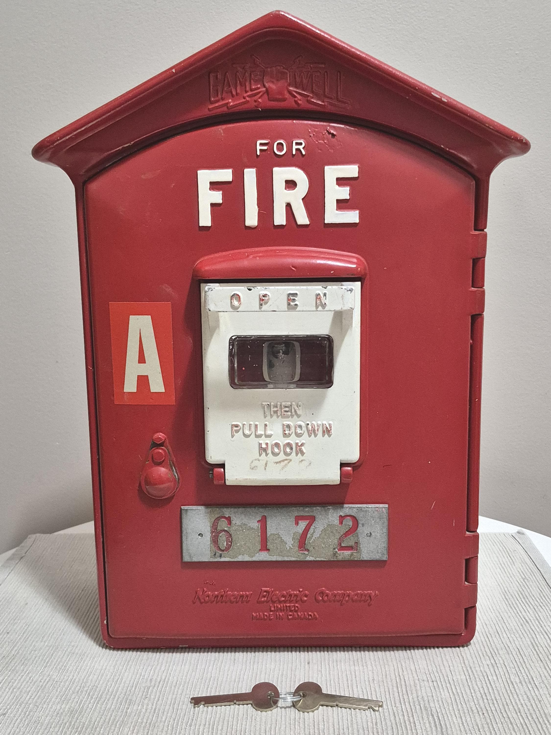 ファイアーエムブレム0 プレイヤーズボックス赤 Vintage Gamewell Fire Alarm Station Complete With Functioning Keys