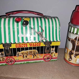Vintage Circus Wagon Dome Top Lunchbox and Thermos