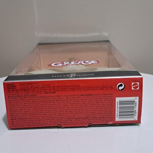 Barbie Collector Grease C4773 - NEUVE - Édition 2004 (Indonésie)