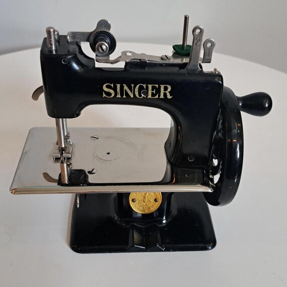 Vintage 1950 Singer Sewhandy 20 WITH Carrying Case AND Key - Etsy