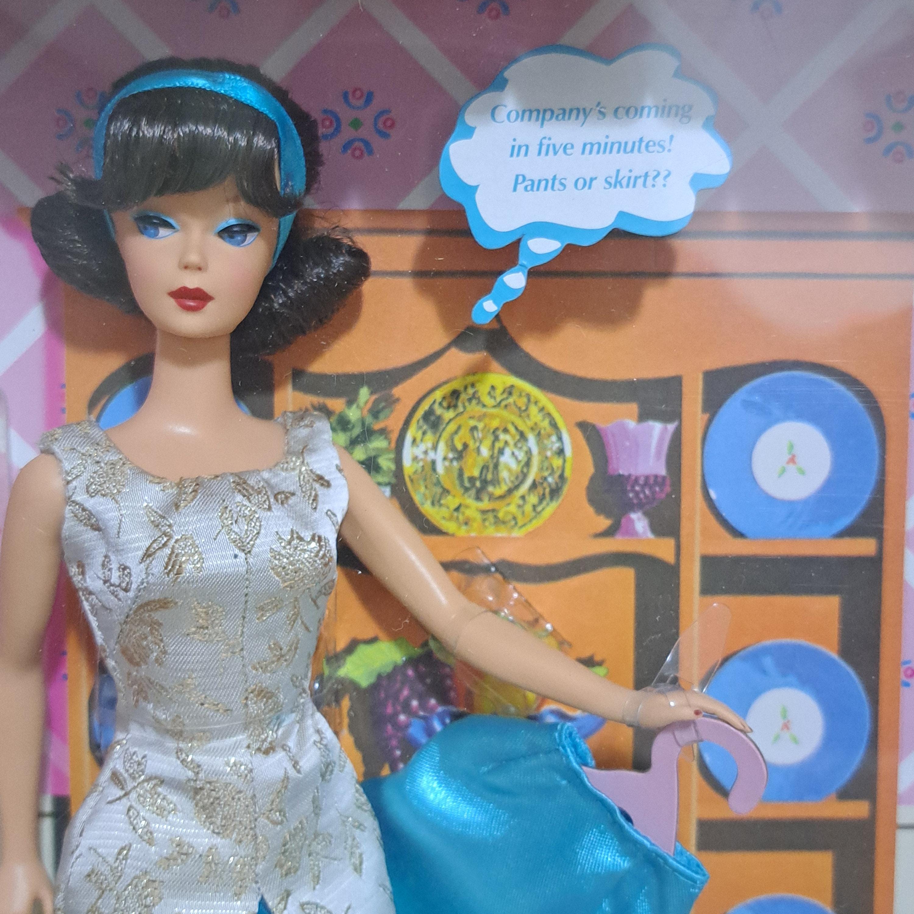 Evening Gala Barbie Gold Label Collector 1966 Reproduction Evening Gala Barbie Gold Label Collector 1966 Reproduction