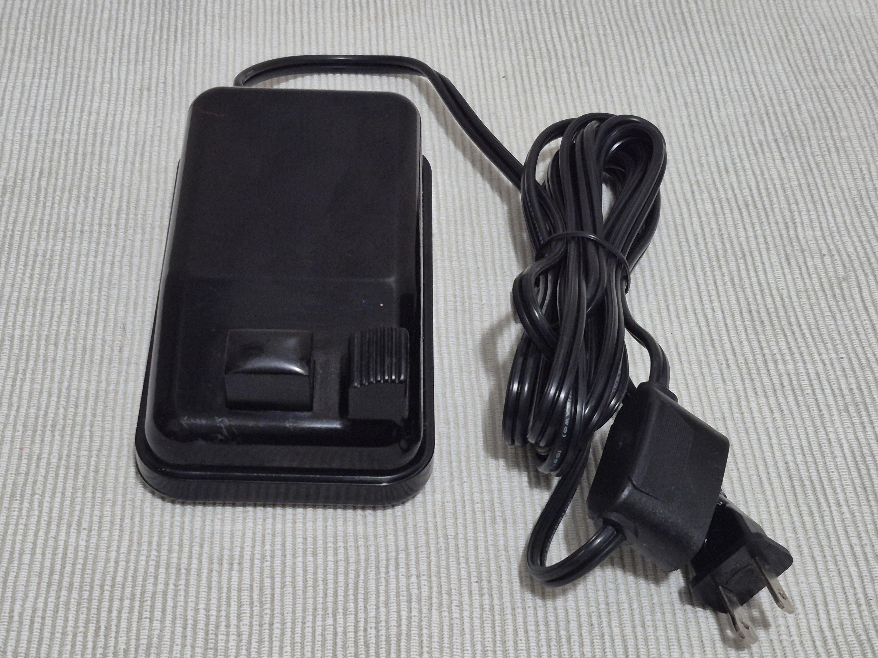 【限界SALE】THRIFTWEARMARKET & FLEAMARKET Vintage OEM Singer Foot Pedal Speed Controller Simanco 194584 With