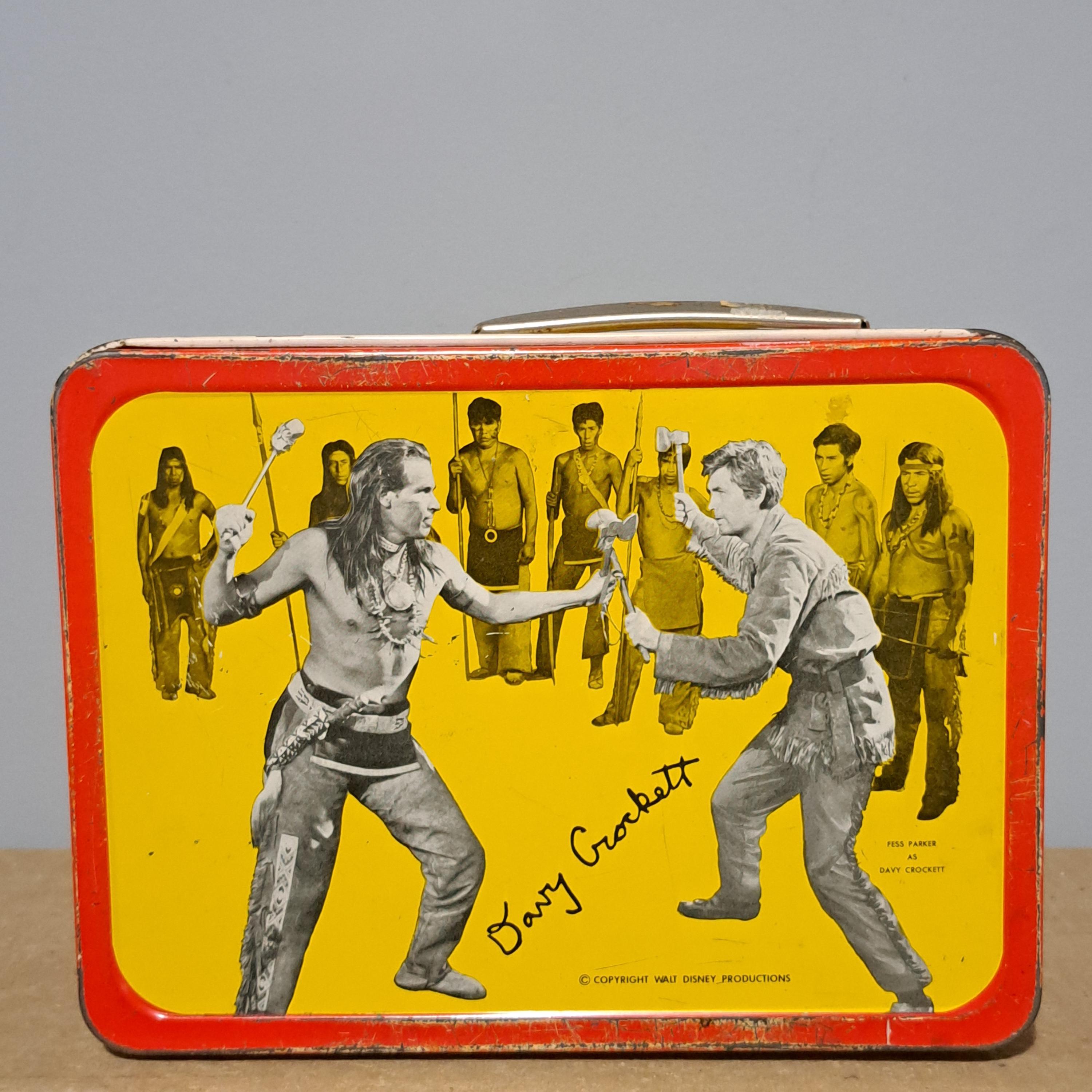 Walt Disney ヴィンテージ メタルランチボックス Vintage 1955 Davy Crockett Metal Lunchbox Walt Disney Official