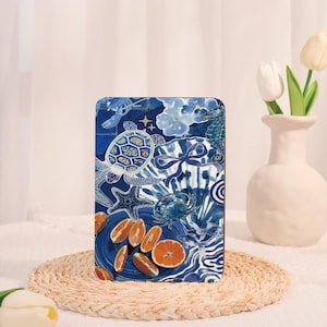 Personalisierte Blue Ocean Collage Alle neuen Kindle Hülle mit Handschlaufe für Kindle Paperwhite 12 / 11-6.8 / 10-6 , Kindle Colorsoft, Kindle Colorsoft, Kindle 8 10 11 Gen