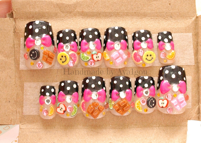 Decora nails, rockabily, novelty, kawaii nails, nail set, 3D nails, polka dot, bows, pink, black, Harajuku, kyary, Japanese nail, pop kei image 2