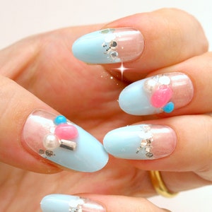Summer nail art, pastel nail, blue nails, Japanese fashion, aqua blue, glittery, press on nails, oval nails image 3