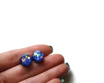 Resin earrings, blue earrings, everyday jewelry, glitter jewelry, Japanese fashion, galaxy jewelry, galaxy earrings, gift for her,