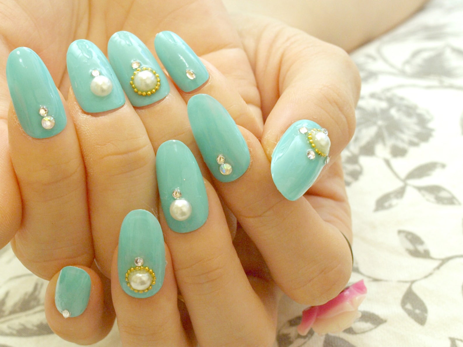 ногти мятного цвета дизайн. ногти мятного цвета дизайн. мятный маникюр. маникюр мятного цвета. ногти мятного цвета дизайн.