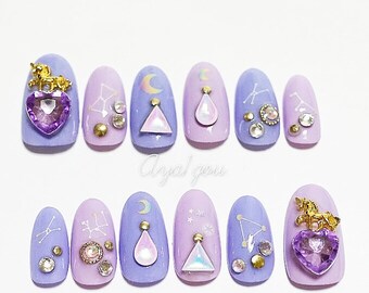 Fake nails, pastel goth, unicorn, lilac, lavender, pastel nails, oval nails,