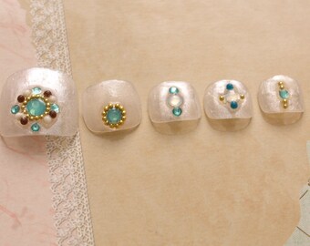 Toe nails, holographic nail, turquoise, opal, boho, beach, summer, winter nail, holiday nail, Japanese nail art, Japanese fashion