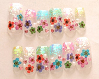 Wedding, bridal nail, floral nail, kawaii nail, pretty nail, glittery, french tips, 3D nails, Japanese nail art, nail set, made in Japan