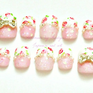 Nails, hime, sweet lolita, fancy nail, kawaii nail, handmade nail, short nail, gyaru, glittery, bows, rose, Japanese nail art, nail set,