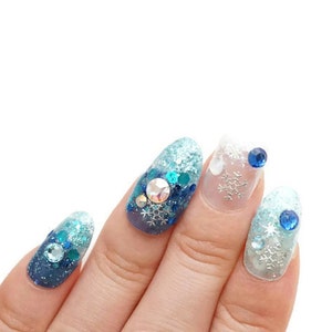 Nails, winter nails, snowflakes, frozen nail art, princess nails, ice queen, Japanese nails, blue nail, white nail, snow nail, glittery nail