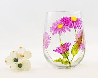 Hand painted aster stemless wine glass / Personalized / Pink purple daisy flowers / Garden lover / September flower / Spring blooms