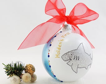 Haibabys erstes Weihnachtsgeschenk - Handbemalte personalisierte Glaskugel - Hai Liebhaber Geschenk - Ozean Maritim