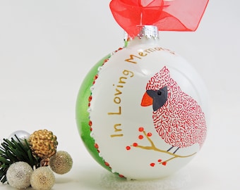 Roter Kardinal Weihnachtsschmuck - Vogel Ornament - Handbemalte personalisierte Gedenkglaskugel - Individuelles Beileid Geschenk
