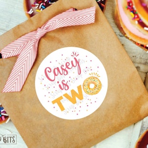 2nd Birthday Donut . Two Donut Stickers . Personalized Favor Stickers or Tags . 3 Sizes
