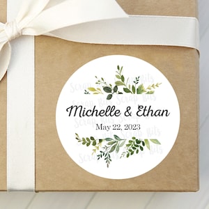 Stickers et sacs cadeaux de mariage, cadre verdure en eucalyptus, étiquettes ou tags cadeaux personnalisés, sacs cadeaux en verre, imprimés et expédiés