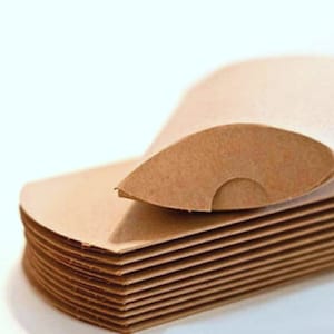 25 grandi scatole a cuscino in carta kraft per dolcetti, imballaggi e confezioni regalo. 7 x 5,5 x 2 pollici
