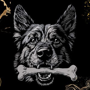 以下が含まれることがあります： 骨を口にくわえたジャーマンシェパードの頭部を描いた白黒のグラフィックイラスト。犬の毛並みや顔の細部まで線画で表現されており、黒い背景に金色のアクセントが施されている。