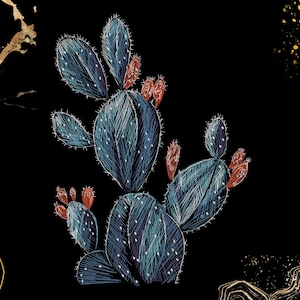 Puede incluir: Ilustración bordada de un cactus en tonos azules y rojos sobre fondo negro. El cactus presenta costuras detalladas y detalles blancos. La obra tiene un tema botánico con una estética moderna.