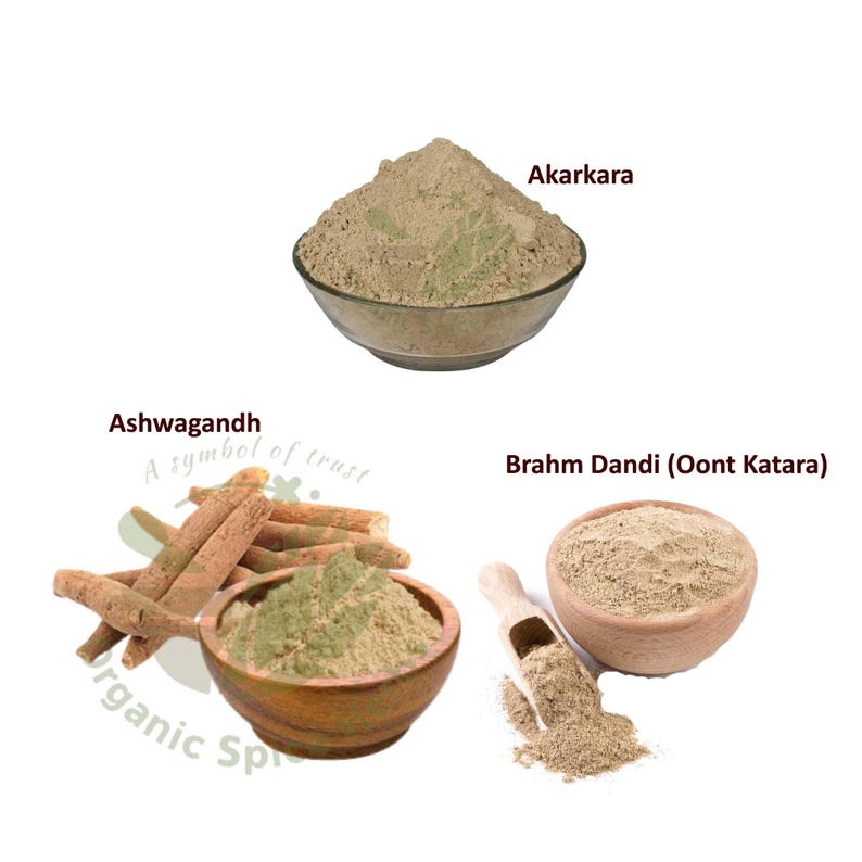 K&ouml;nnte beinhalten: Bild von drei Schalen mit Bio-Gew&uuml;rzen. Die obere Schale enth&auml;lt Akarakara-Pulver. Die untere linke Schale enth&auml;lt Ashwagandh-Pulver und -St&auml;bchen. Die untere rechte Schale enth&auml;lt Brahm Dandi (Oont Katara)-Pulver mit einem Holzsch&ouml;pfer.