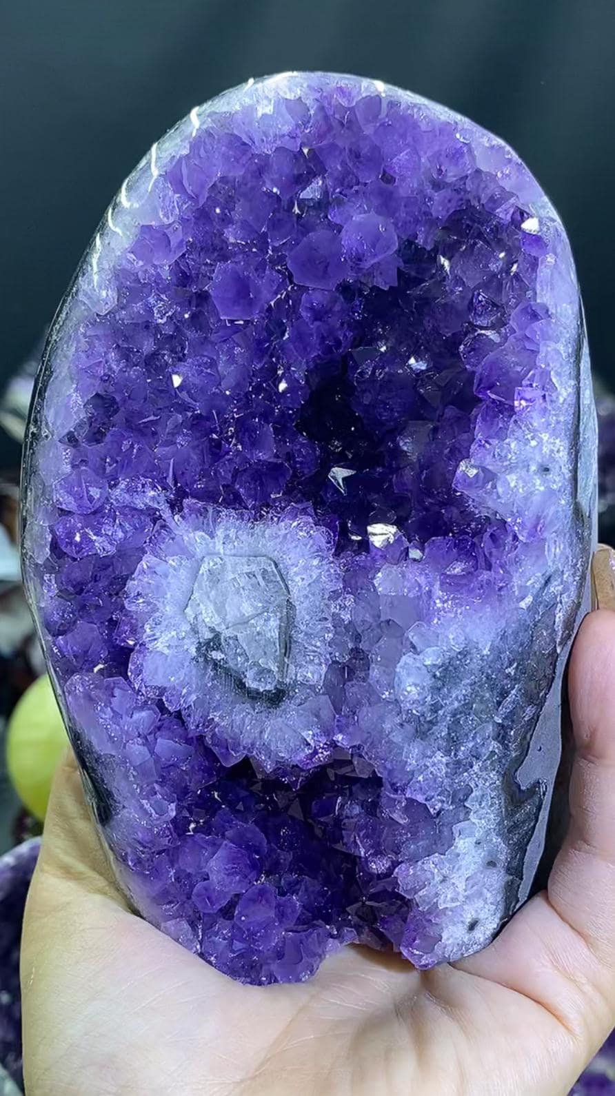 値下げしました⭐︎アメジスト結晶 置物 Large amethyst geode - Etsy 日本