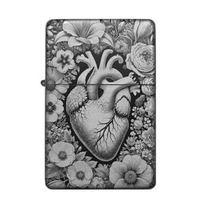 Lighter with anatomical heart and flowers – artistic engraving, individually personalizable, ideal gift, heart and soul symbol