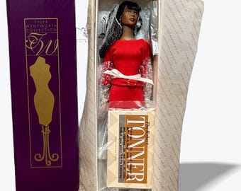 Tyler Wentworth Esme-pop 20815 rode jurk 16 ton, 2000 Afro-Amerikaanse MIB