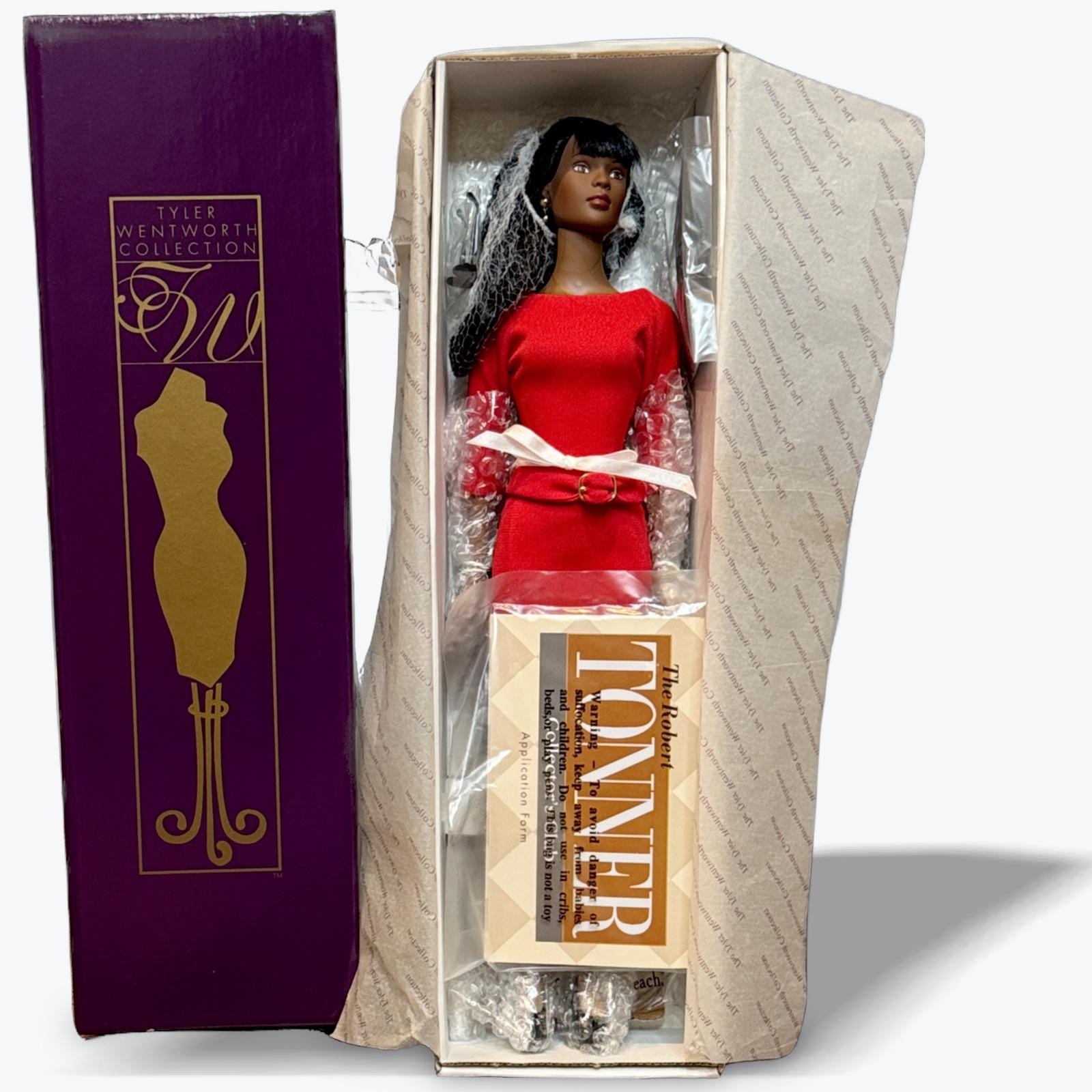 Tyler Wentworth Esme Doll 20815 Red Dress 16 in Tonner 2000 