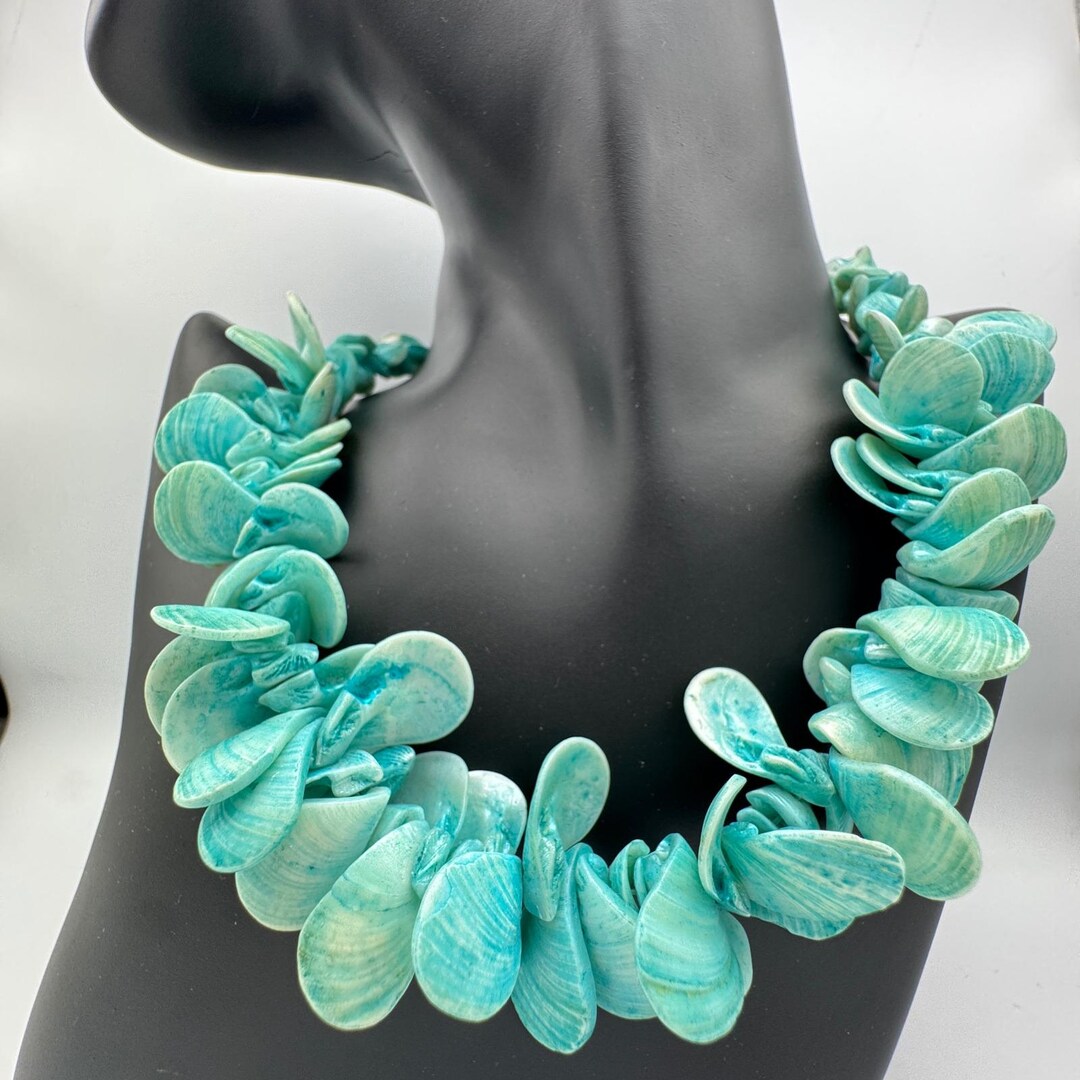 Turquoise Dyed Shell Statement Necklace Coastal Mermaidcore Choker 15in ...