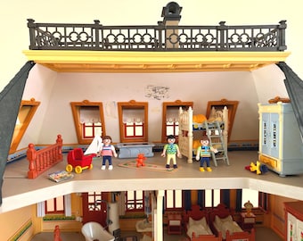 5301 Playmobil Doll Mansion, Furnished With Furniture From