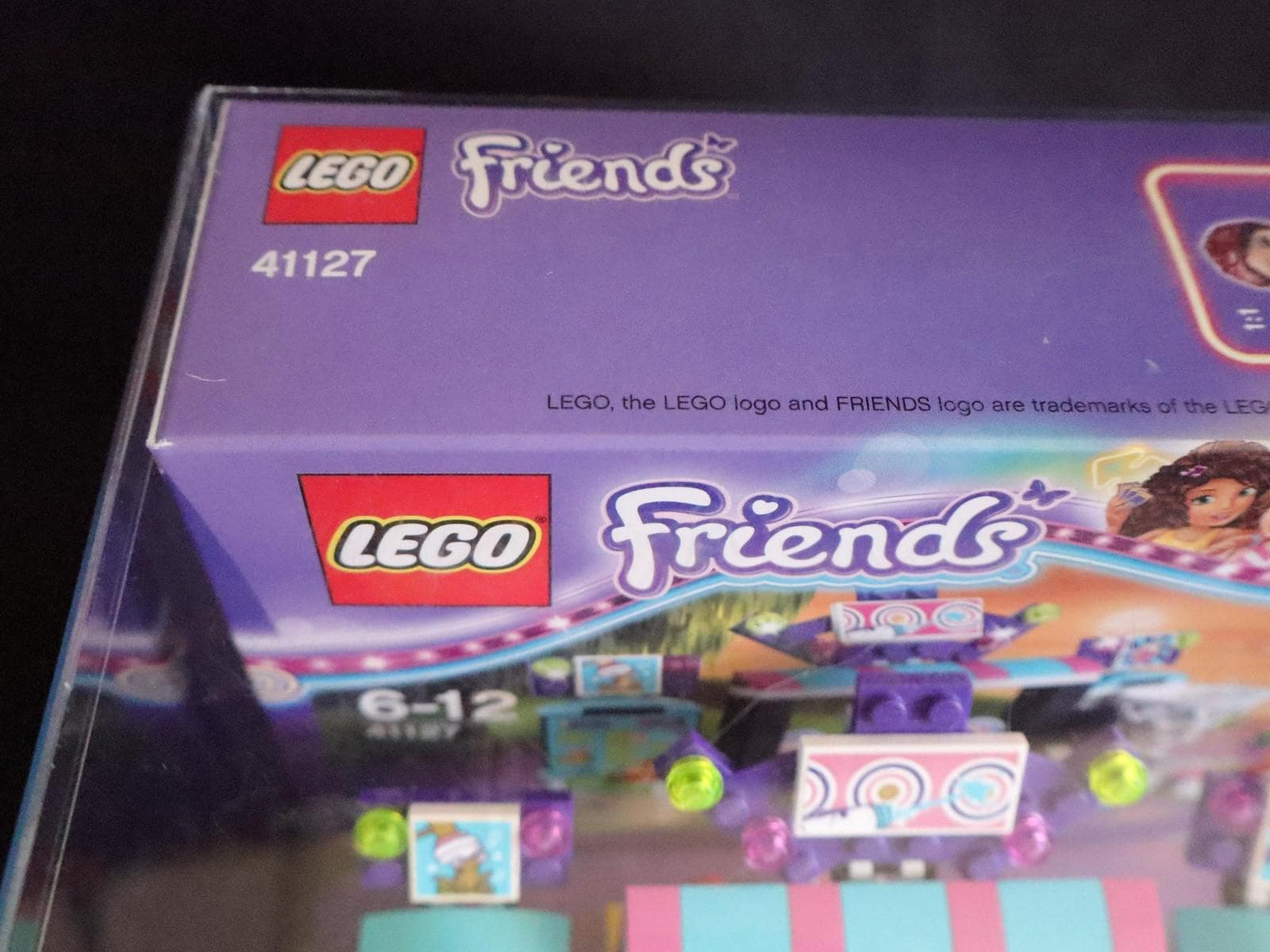 DISPLAY LEGO Friends 41127, the Amusement Park Arcade Store