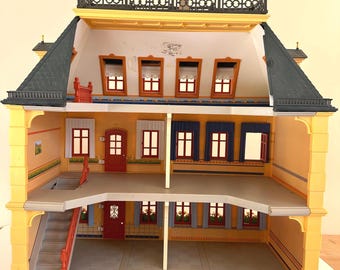 5301 Playmobil Doll Mansion, Furnished With Furniture From