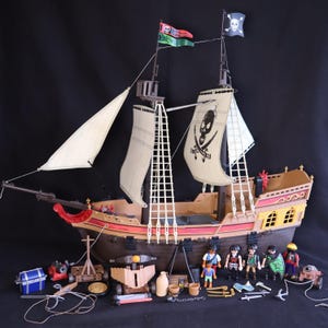 5135 Playmobil Pirate Ship, With Doll Accessories, Vintage Toy 5135 Playmobil Pirate Ship, With Doll Accessories, Vintage Toy
