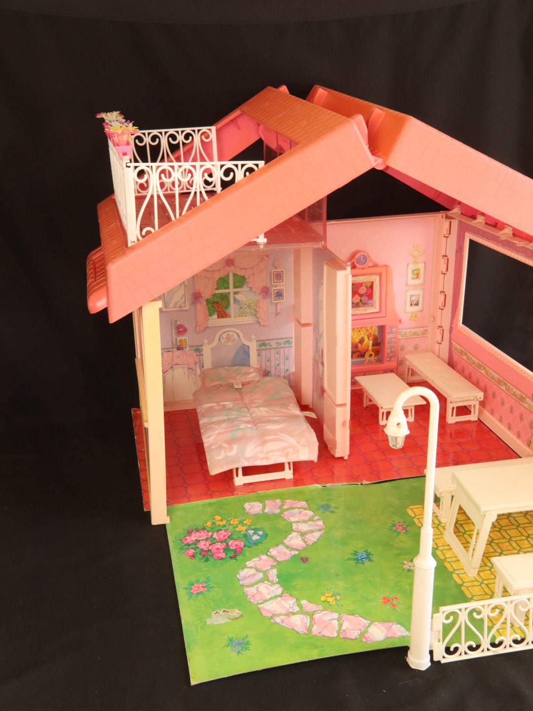 Gros lot Barbie : maison + avion + camping-car + accessoires - Jeux & Jouets Gros lot Barbie : maison + avion + camping-car + accessoires - Jeux & Jouets