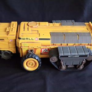 Wall E Yellow Garbage Truck, Electronics Tested and Working, Movie Action Figure Collection, Disney Pixar Thinkway Toys, with Tracks, Sound