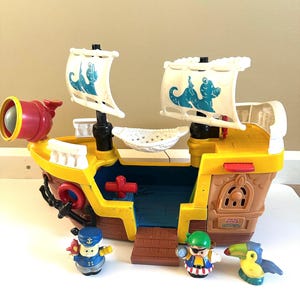 Barco pirata Fisher Price Little People barco con canon y pelota juguetes antiguos barco con sonido Etsy Espana