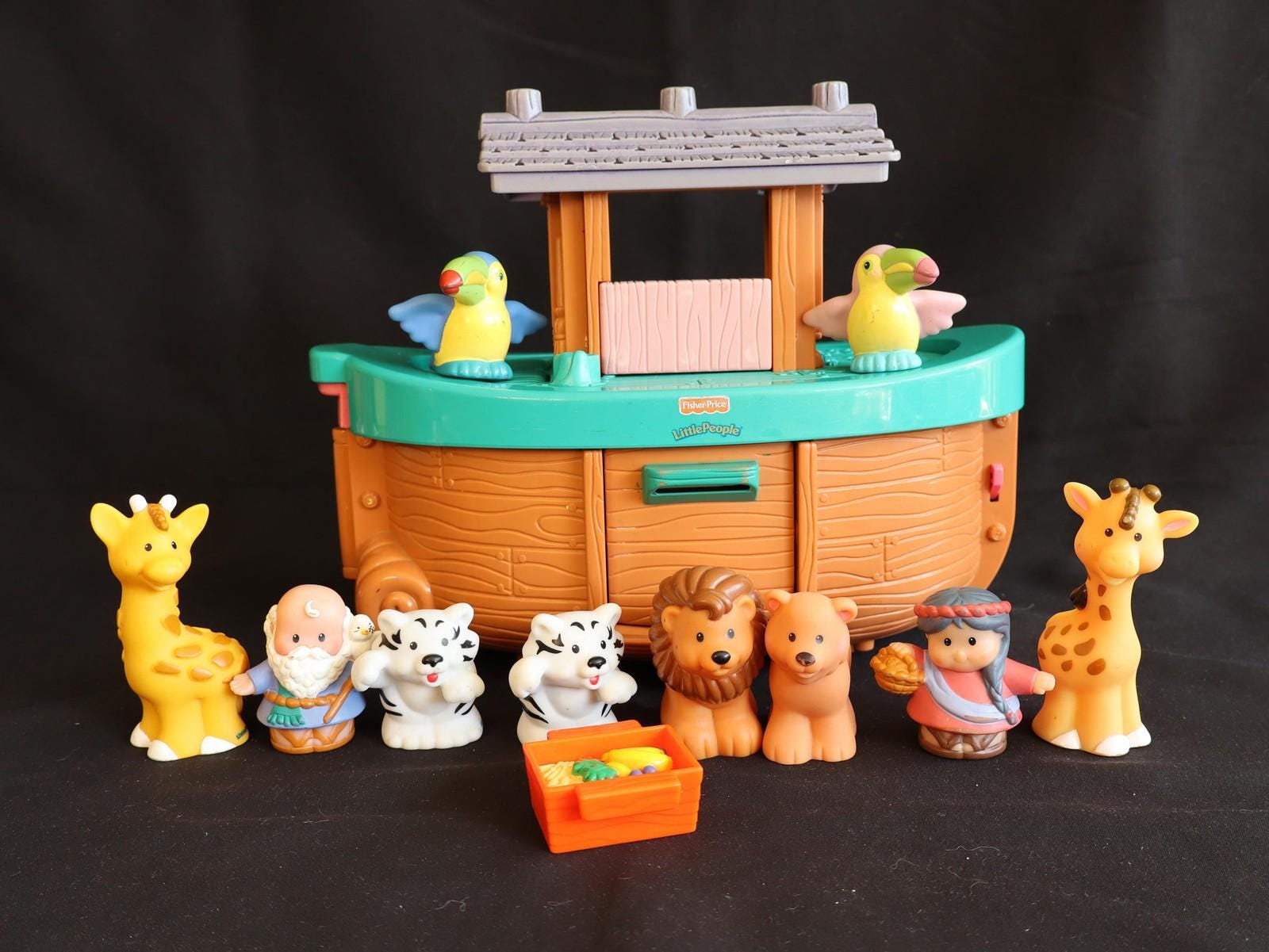 Vintage Noah's Ark Fisher Price Little People With 10 Animals