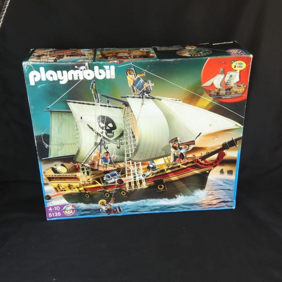 COMPLETE 5135 Playmobil Pirate Ship, With Pirates and Accessories