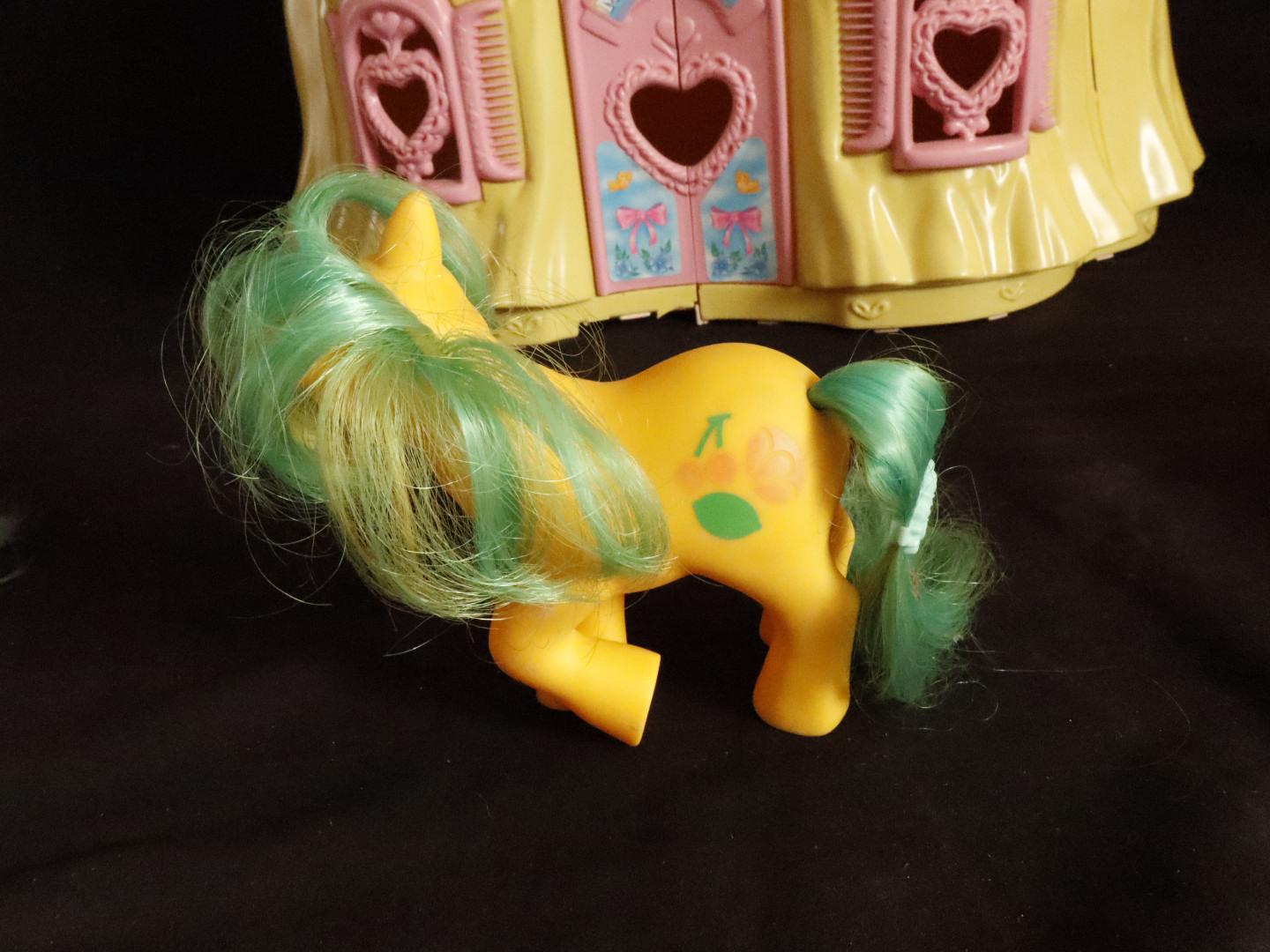 MON PETIT PONEY G1 Vintage Le salon de Beauté avec Pêche