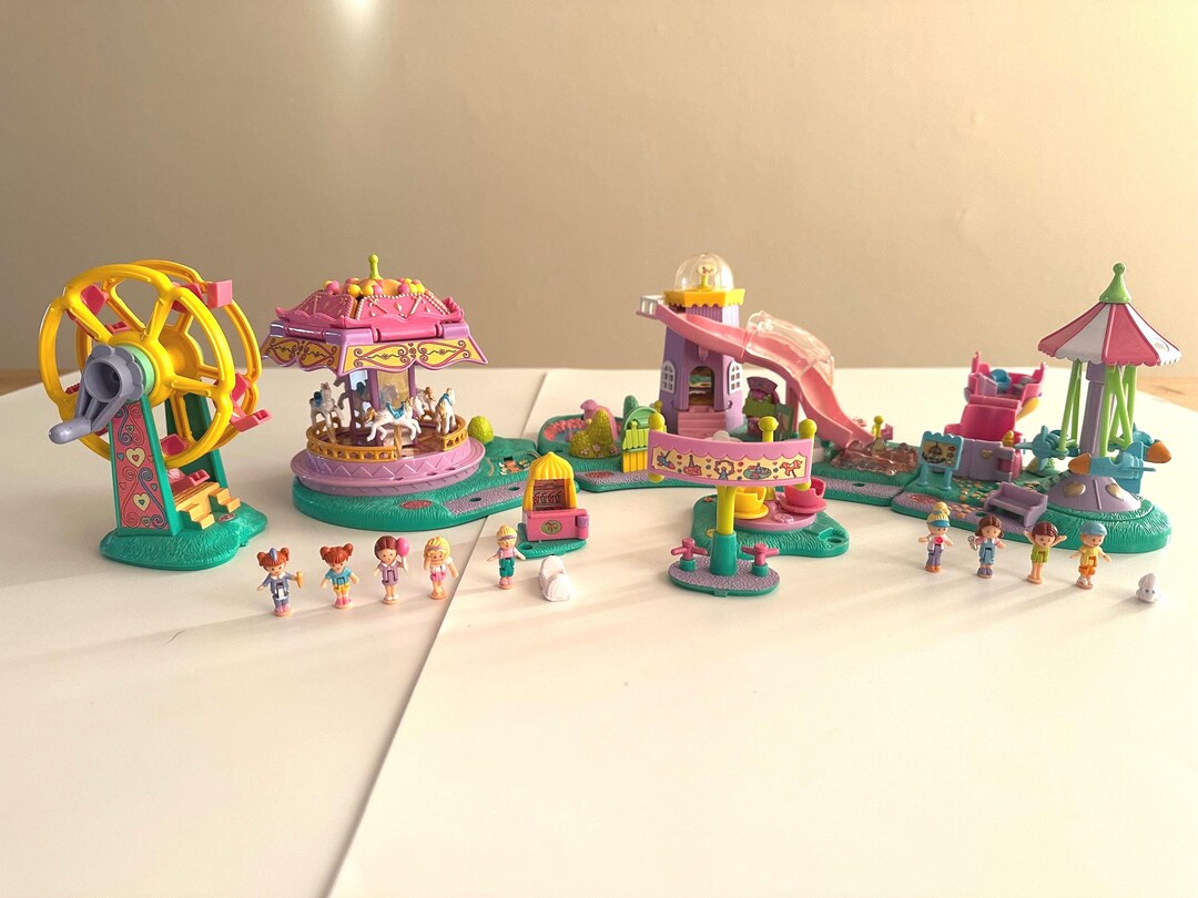 Polly Pocket Kermis, Fun Fair. Rocket Ride, Rides n Surprises and Spin ...
