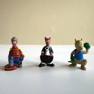 Maraja kangaroo sports boxing, tamer, and magician. 1996