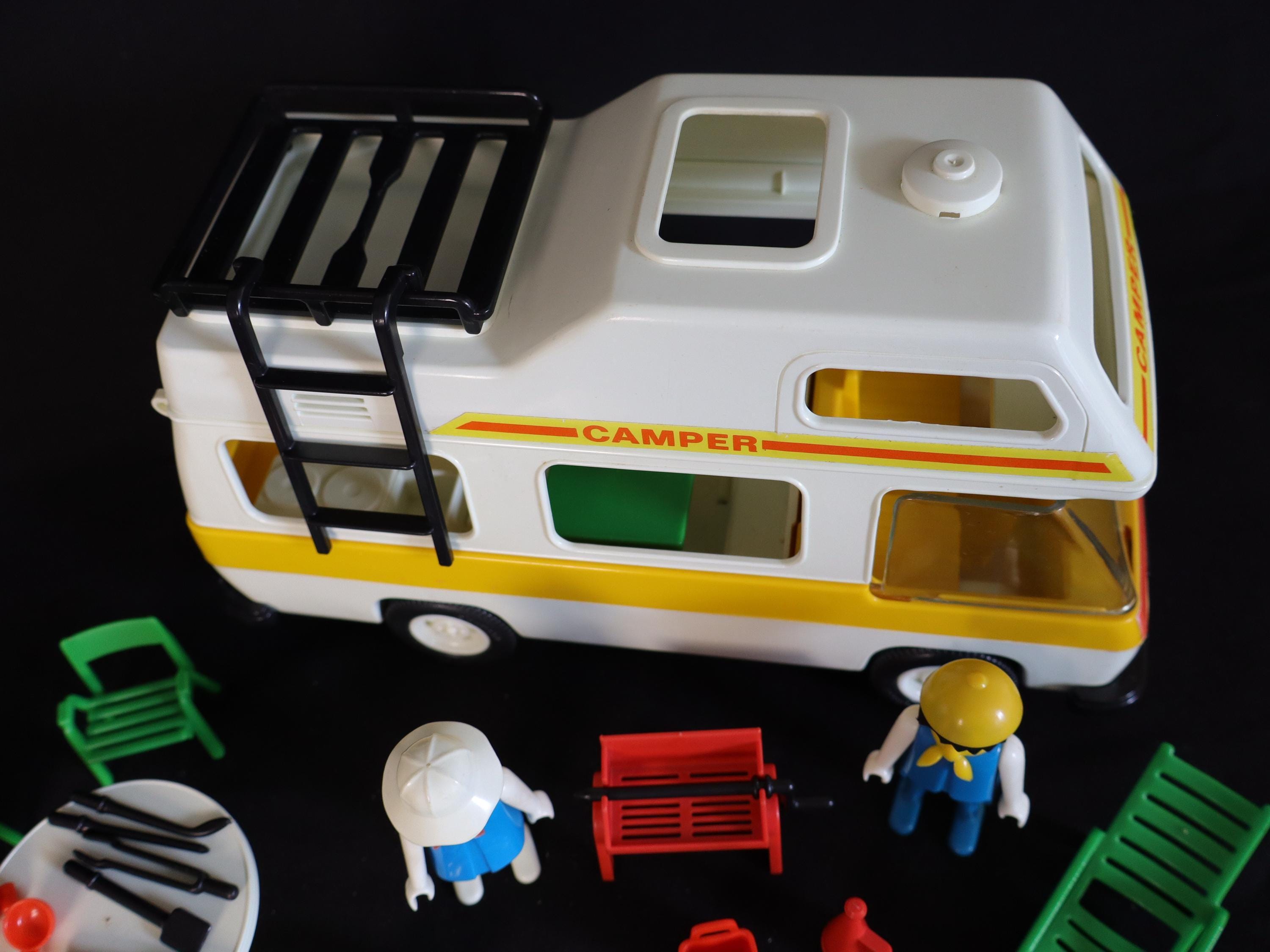 3258 ファミリーキャンパー 1977年製 プレイモービル、ホリデーカー 