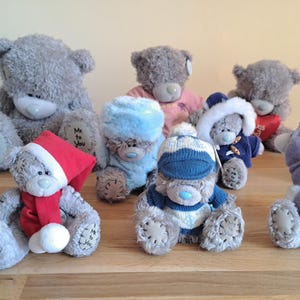 Kolekcja vintage Me to You Bears, 14-26 cm vintage, Tatty Teddy, uściski i pocałunki, zima, sweter, różowy, płaszcz, szal, serce, gwiazdy, z pudełkiem