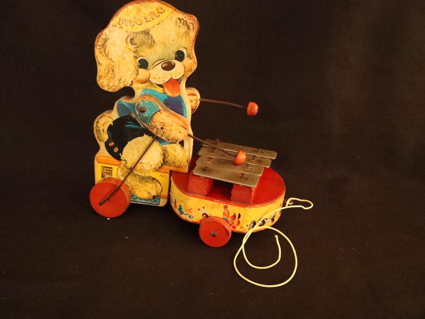 Fido Zilo Dog Fisher Price, 1955 Vintage Toy Pull Dog. Xylophone Fido Zilo Dog Fisher Price, 1955 Vintage Toy Pull Dog. Xylophone