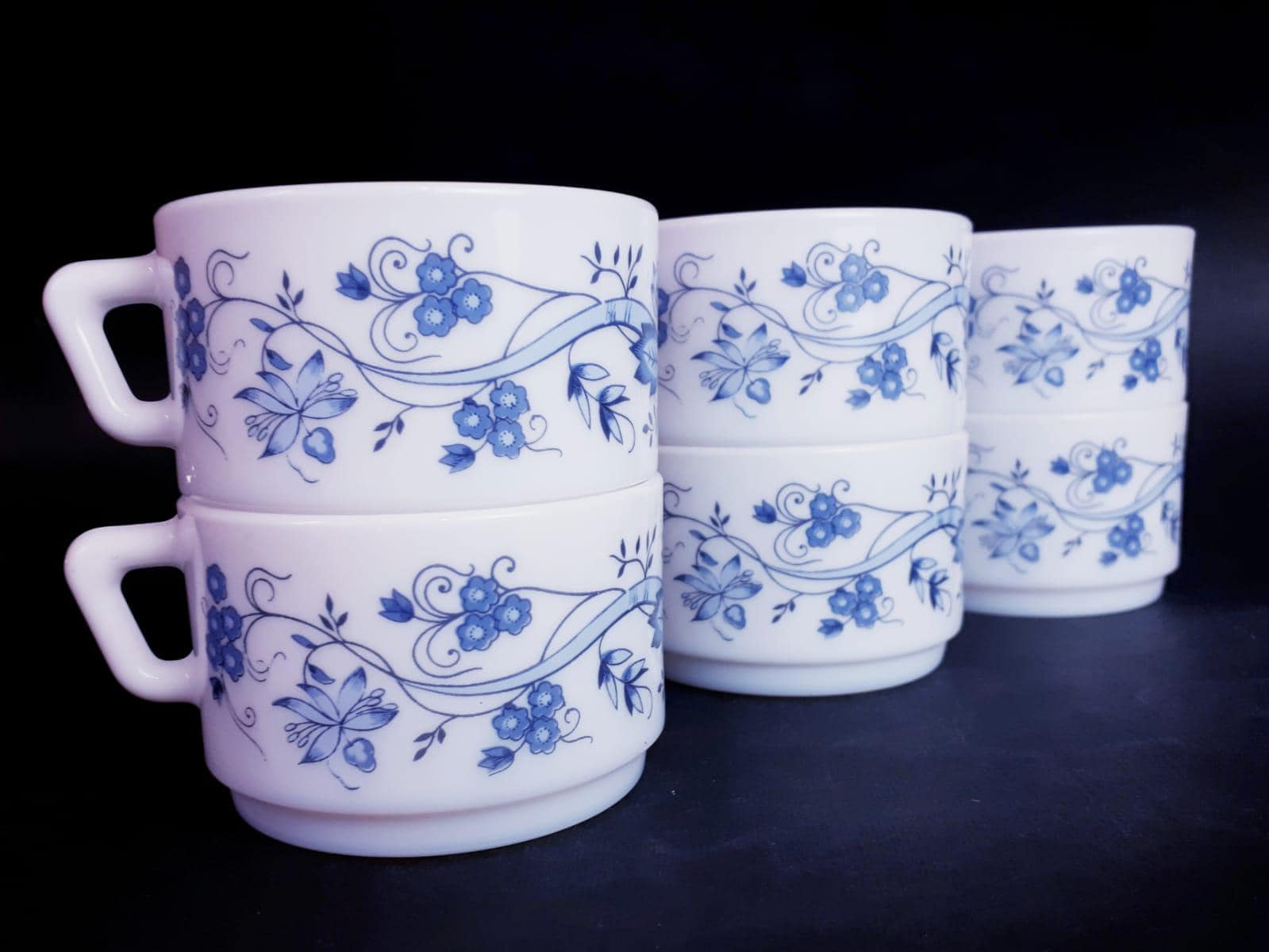 BOL TASSE ARCOPAL Winnie L'ourson Tigrou DISNEY Vintage Luminarc MUG EUR 10,00 - FR