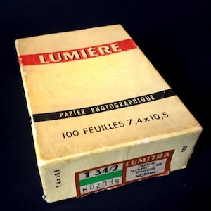 Lumiere Pequeña caja antigua francesa Vintage VACÍA de cartón Medidas 8,5 x 12 cm