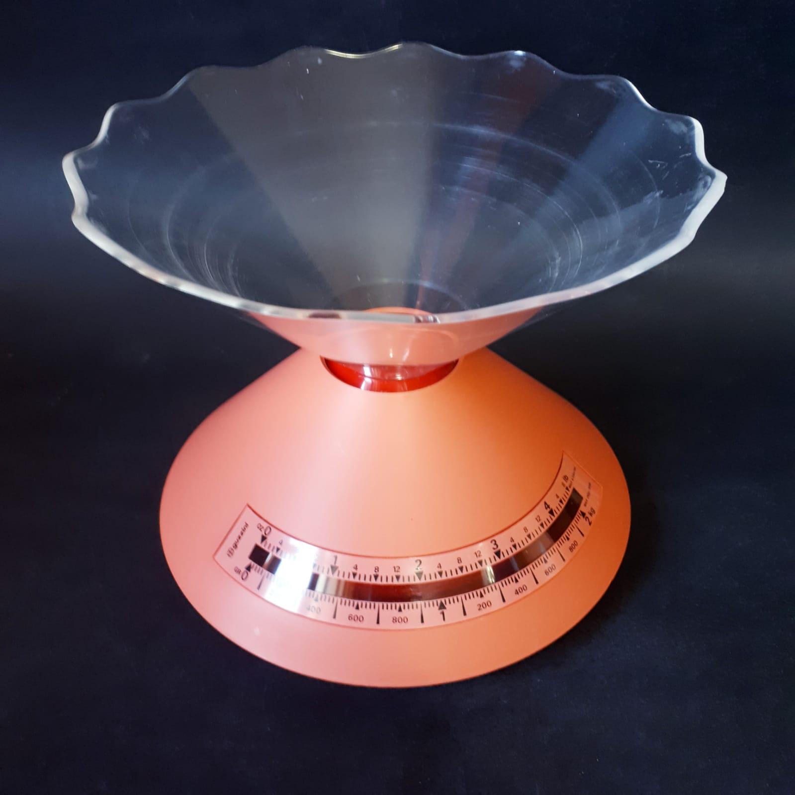 Guzzini Dolly Kitchen Scale, Designed by Ennio Pasini, Vintage